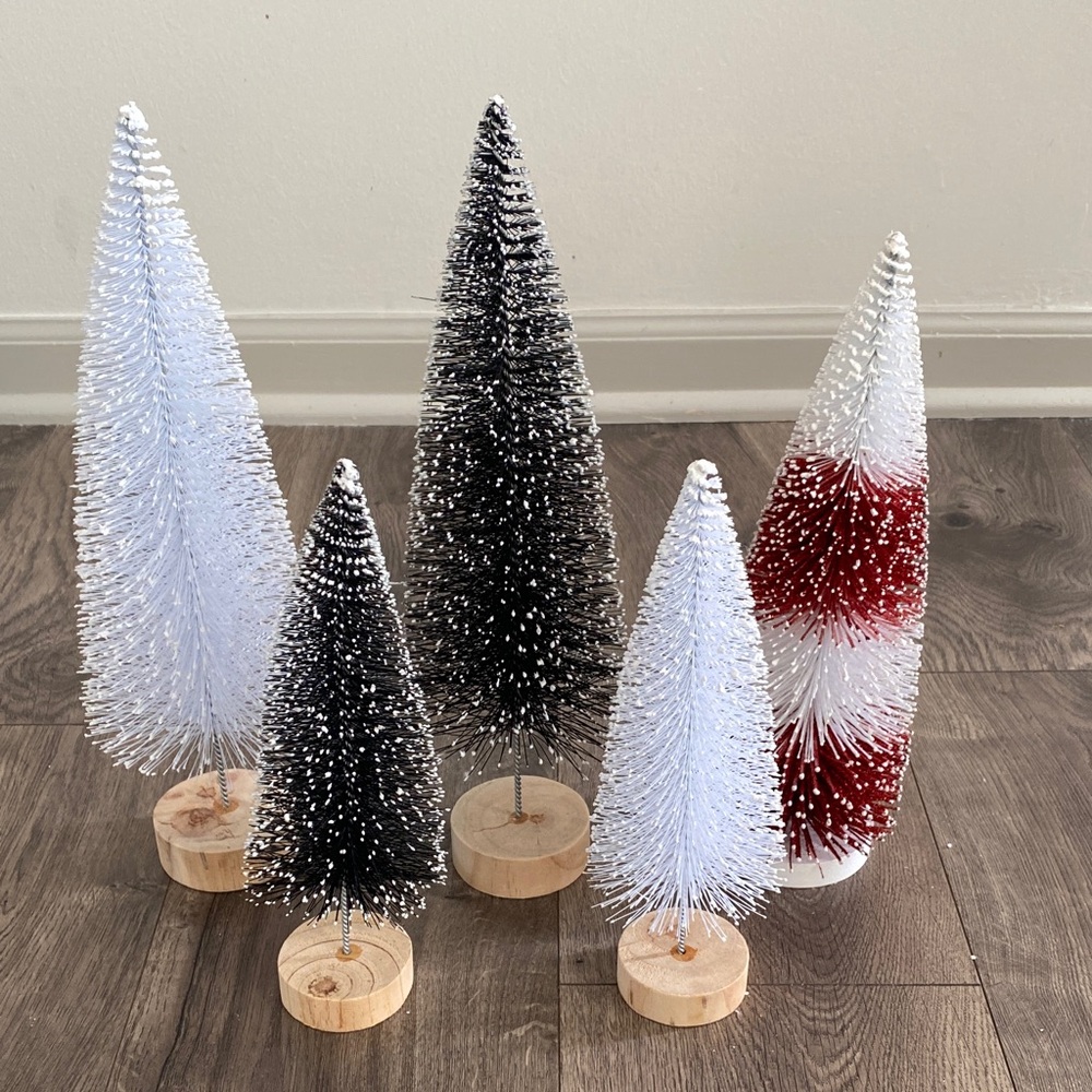 Bottle Brush Trees Set - Black, White, Red